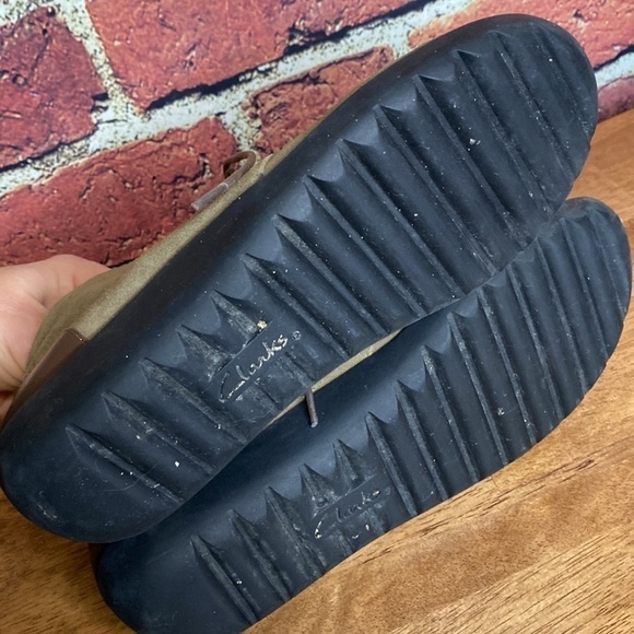 CLARKS Medora Sage Ankle Boot Size 7 - Picture 8 of 9